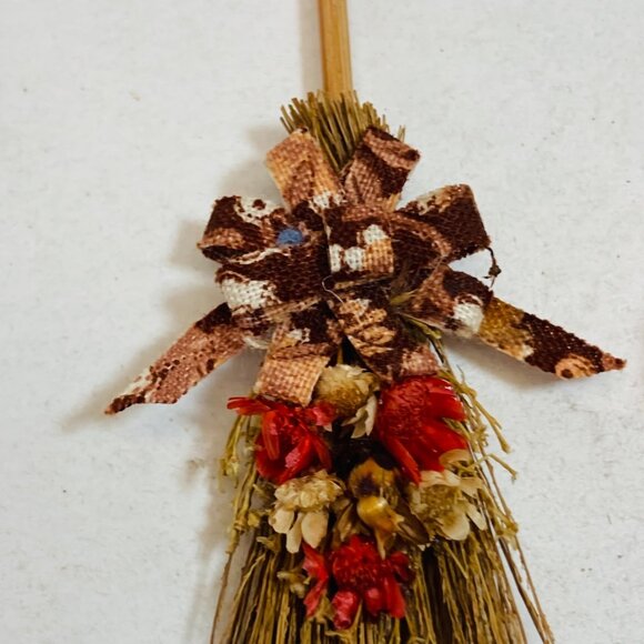 Dollhouse Miniatures Fall Decoration Pumpkin Glass Femo Harvest Broom as is - Picture 6 of 9